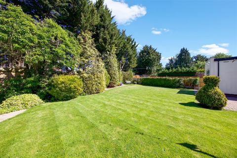 4 bedroom detached house for sale, Amery Road, Harrow
