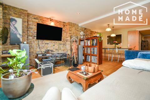 undefined, Globe Wharf, SE16