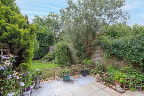 2 bedroom semi-detached house for sale, Bishops Lane, Robertsbridge, TN32