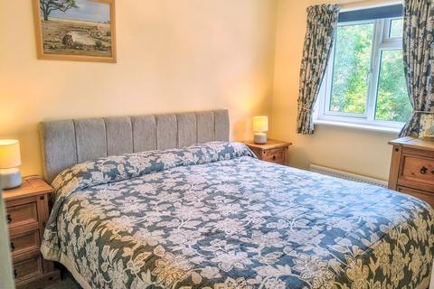 2 bedroom semi-detached house for sale, Bishops Lane, Robertsbridge, TN32