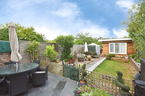 3 bedroom character property for sale, Ockendon Road, Upminster
