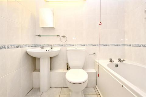 1 bedroom retirement property for sale, St. Johns Road, Eastbourne