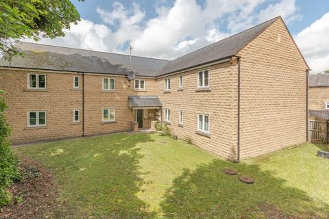 Flat - Otley Road, Baildon, Shipley, West Yorkshire, BD17