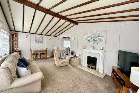 2 bedroom park home for sale, North End, Cummings Hall Lane, Noak Hill, Romford