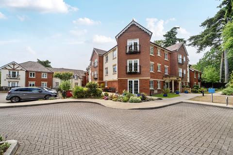 2 bedroom flat for sale, Cadogan Court, Fleet GU51