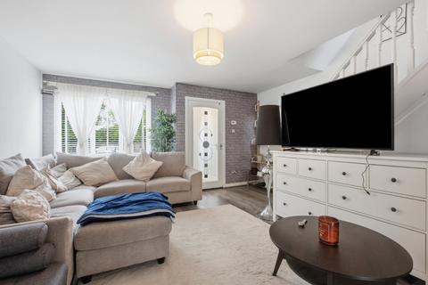 3 bedroom semi-detached house to rent, Shuna Street, Glasgow, G20