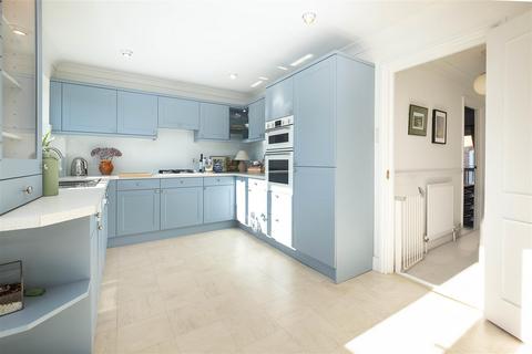 3 bedroom townhouse for sale, Harvest Lane, Thames Ditton KT7