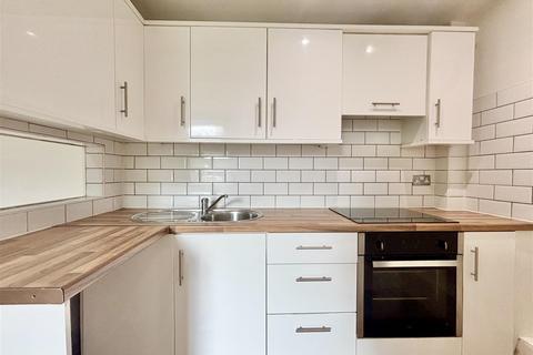 2 bedroom terraced house for sale, Chapel Terrace, Bradford BD13