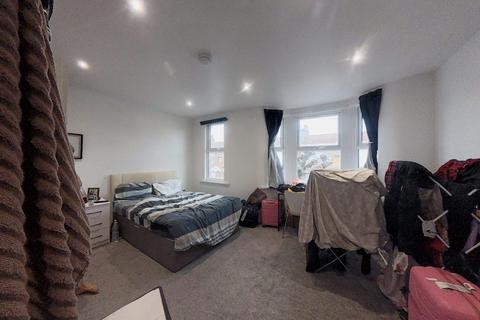 2 bedroom detached house for sale, Halley Road, London E12