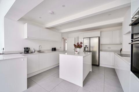 4 bedroom semi-detached house for sale, Fivefields Road, Winchester, SO23