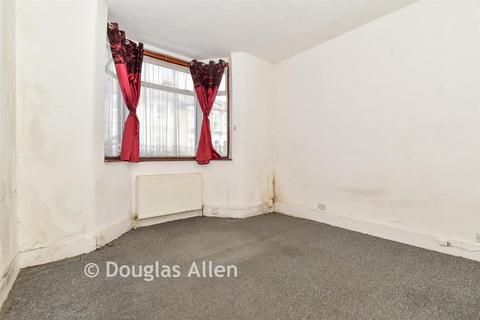 Glenthorne Road, London E17
