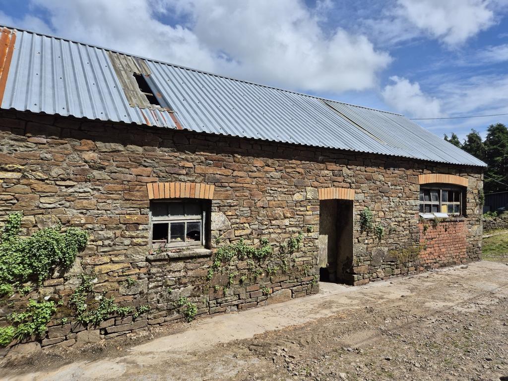 House in Llannon - View 3