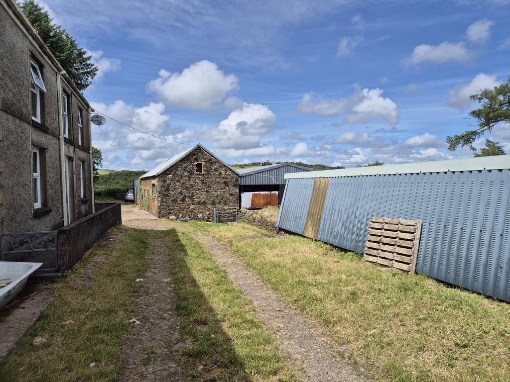 House in Llannon - View 5