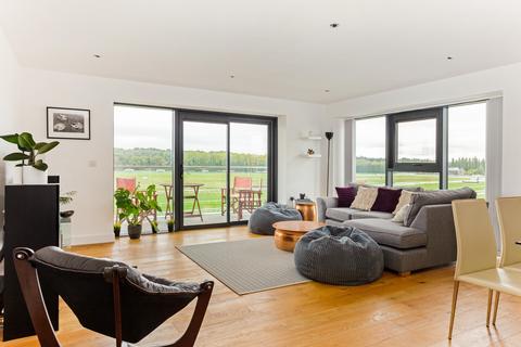 undefined, Kingman Way, Newbury, RG14
