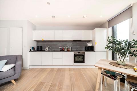 Studio for sale, Admiralty Avenue, London E16