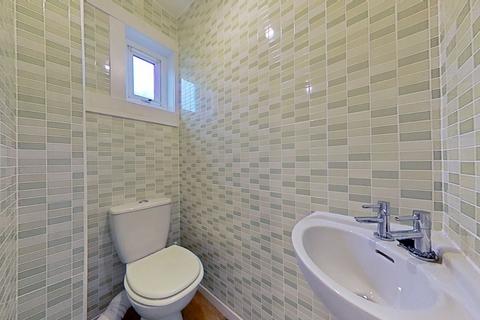 3 bedroom terraced house to rent, Plantation Square, Glasgow, G51