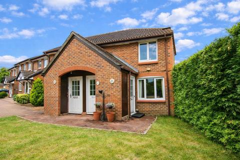 1 bedroom retirement property for sale, Acorn Drive, Wokingham, RG40