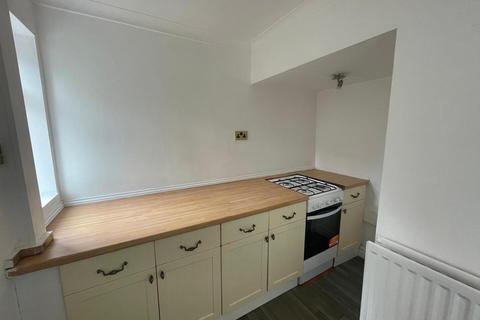 2 bedroom end of terrace house to rent, Gartland Road, Sunderland