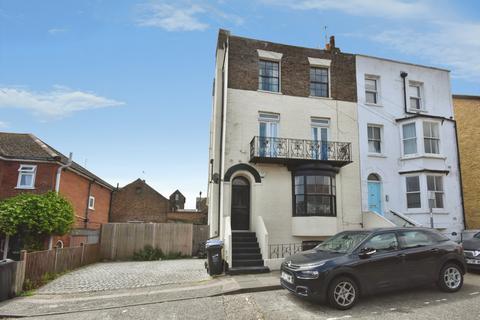 4 bedroom semi-detached house for sale, Prospect Road, Broadstairs