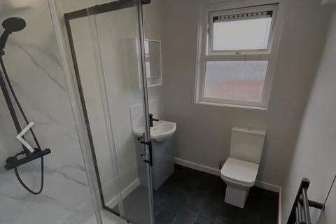 2 bedroom apartment to rent, Myrtle Road, Leicester