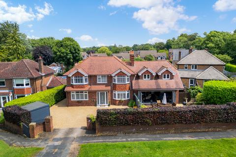 Detached house - All Saints Drive Thelwall, Warrington, WA4