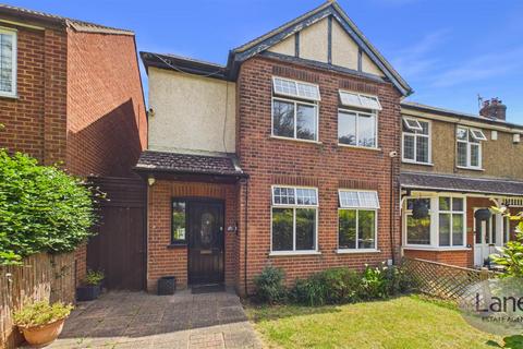 Beltona Gardens, Cheshunt, Waltham Cross