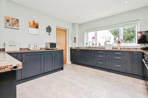 5 bedroom detached house for sale, Church Street, Kempsey, Worcester, Worcestershire, WR5
