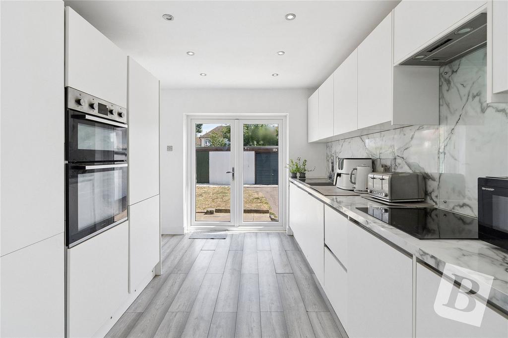 Kitchen/Breakfast Rm