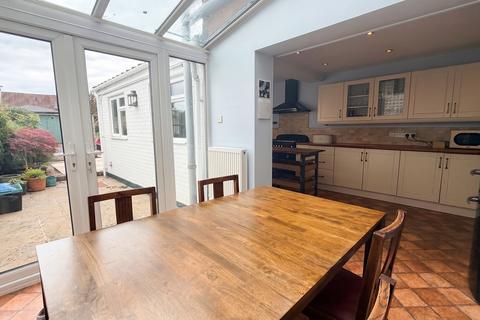 4 bedroom terraced house for sale, Manor House Road, Glastonbury