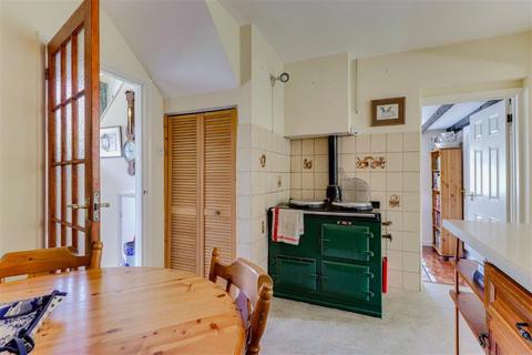 5 bedroom detached house for sale, 6 The Lawns, Milford GU8