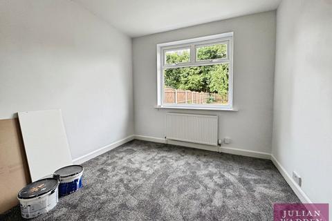 3 bedroom semi-detached house to rent, Briarfield Road, Heaton Chapel, Stockport, SK4