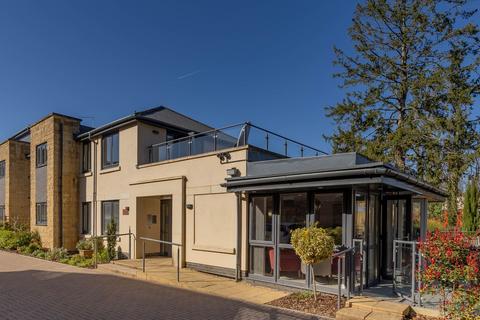 1 bedroom flat for sale, Gloucester Road, Malmesbury, SN16