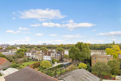 2 bedroom flat for sale, Church Street, London, W4