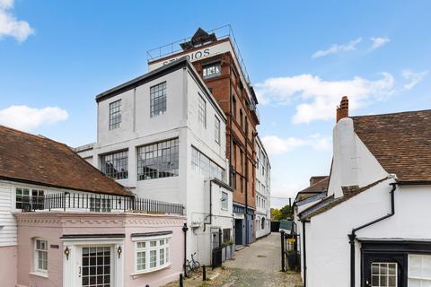 2 bedroom flat for sale, Church Street, London, W4