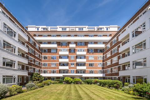 Upper Richmond Road, London, SW15