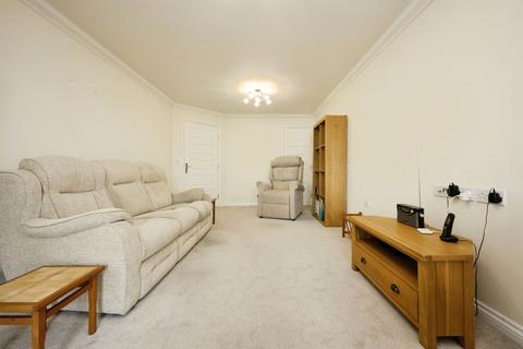 2 bedroom retirement property for sale, Cambridge Street, Aylesbury