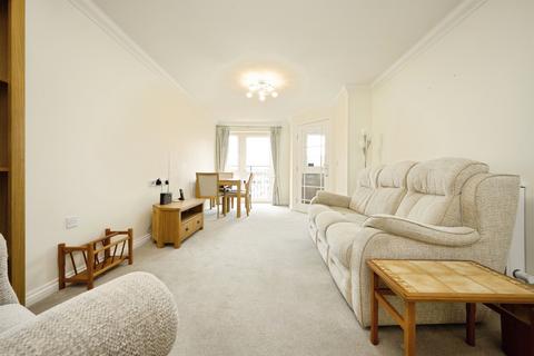 2 bedroom retirement property for sale, Cambridge Street, Aylesbury