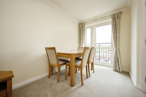 2 bedroom retirement property for sale, Cambridge Street, Aylesbury