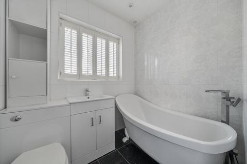 2 bedroom terraced house to rent, Londesborough Road, Hampshire PO4