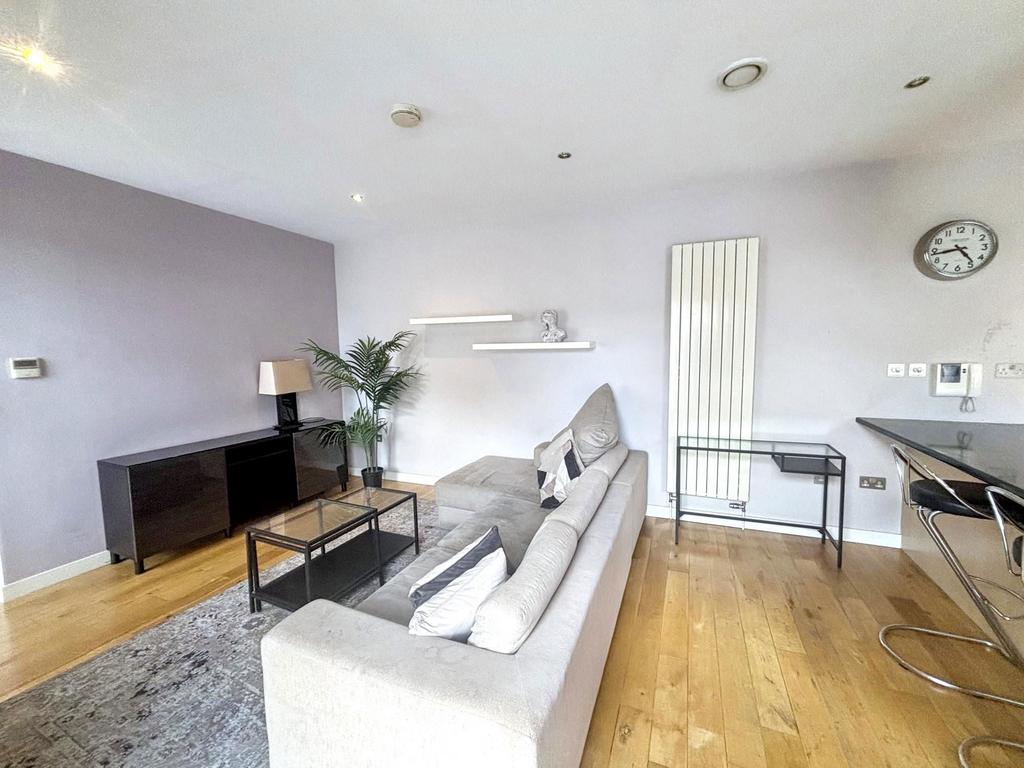 Apartment in Newcastle upon Tyne, Grainger Town - View 2