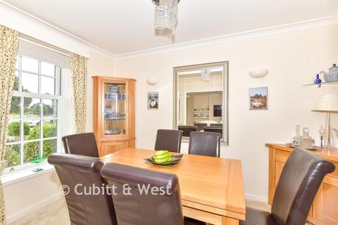 3 bedroom ground floor flat for sale, Dolphin Court, Southsea PO4