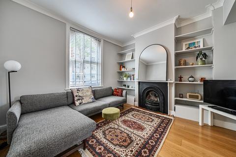 2 bedroom terraced house for sale, Lynton Road, London