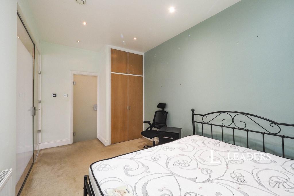 Apartment in Nottingham, Rainbow Quarter, St Ann's - View 3