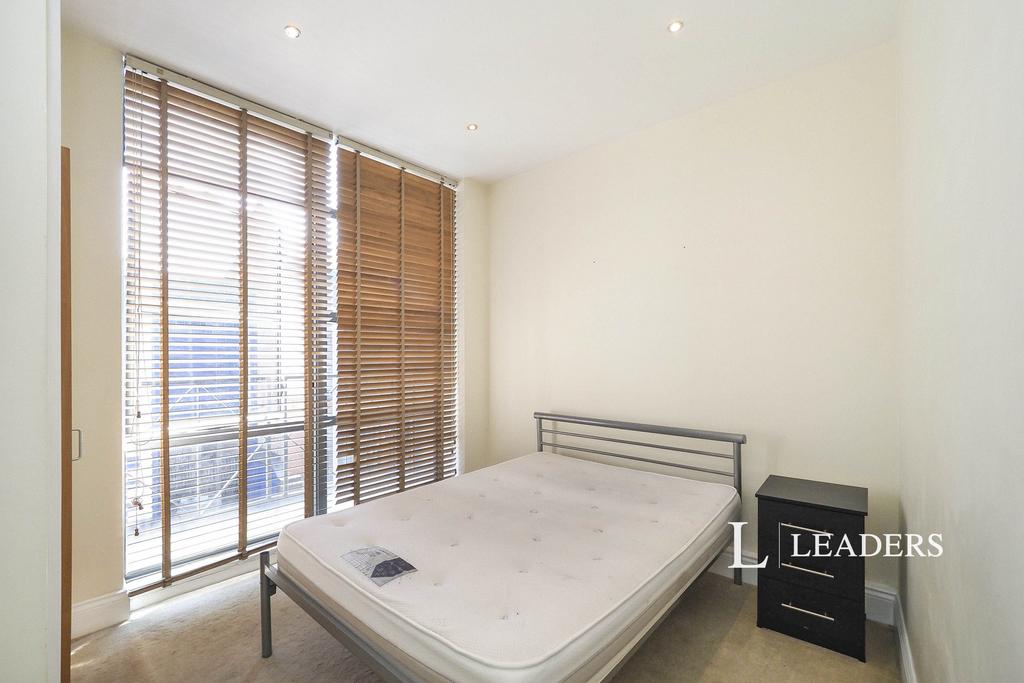 Apartment in Nottingham, Rainbow Quarter, St Ann's - View 4
