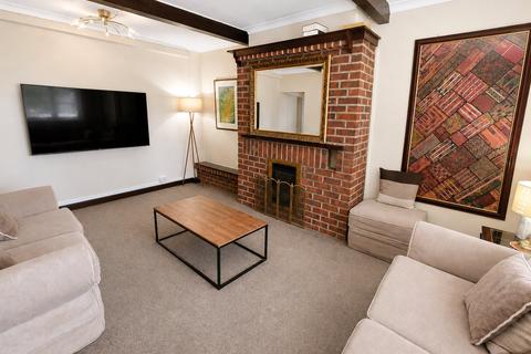 5 bedroom semi-detached house for sale, Hunters Grove, Hayes, Greater London, UB3