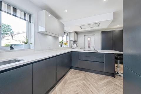 4 bedroom detached house for sale, Swan Close, Buckingham