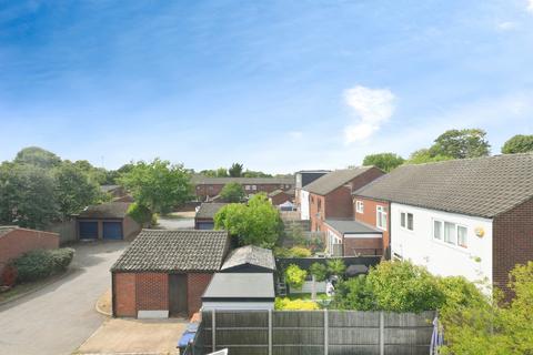 1 bedroom flat for sale, Tee Side, Hertford