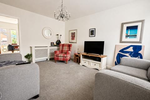 2 bedroom terraced house for sale, Chiltern Crescent, Fair Oak, Eastleigh
