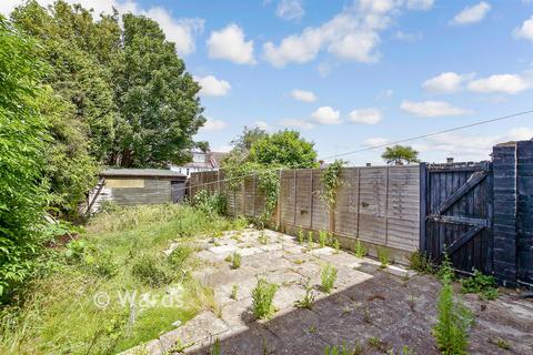 3 bedroom end of terrace house for sale, The Fairway, Gravesend DA11