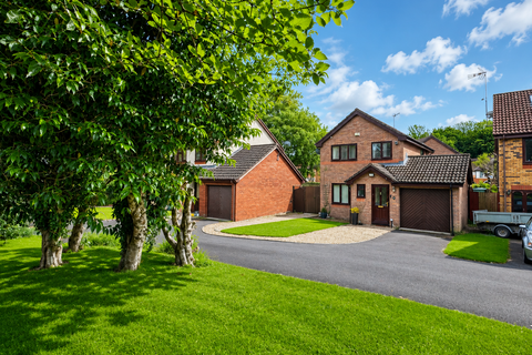 3 bedroom detached house for sale, Ffynon Y Maen, Pyle CF33
